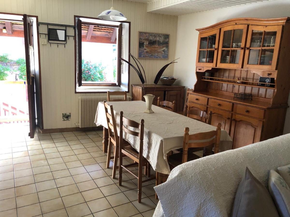 Appartement Dans La Vieille Ville, En Face Du Chateau アヌシー エクステリア 写真