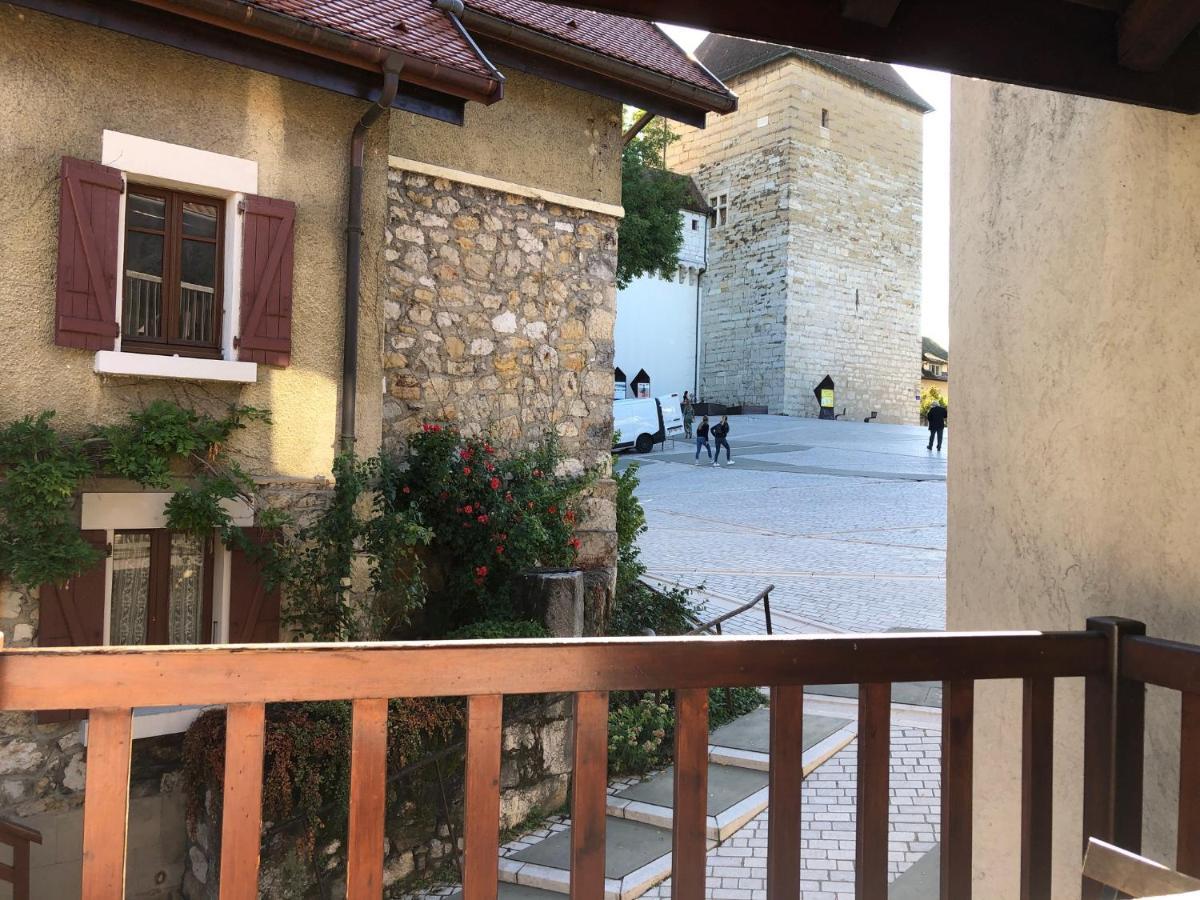 Appartement Dans La Vieille Ville, En Face Du Chateau アヌシー エクステリア 写真